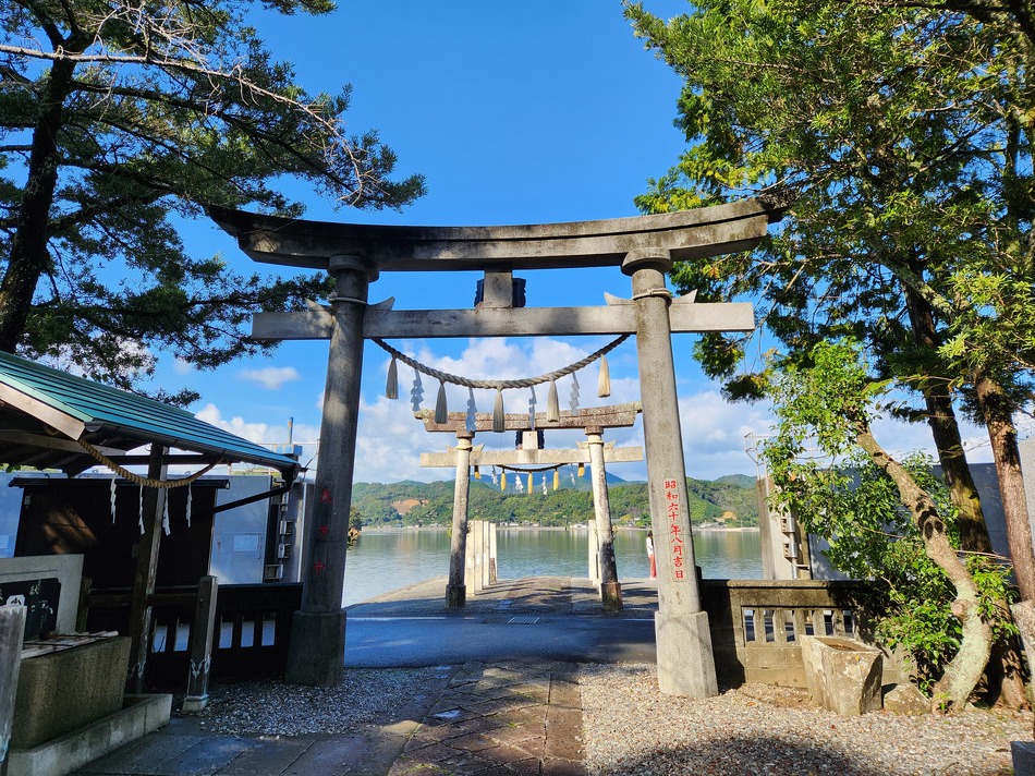 鳴無神社